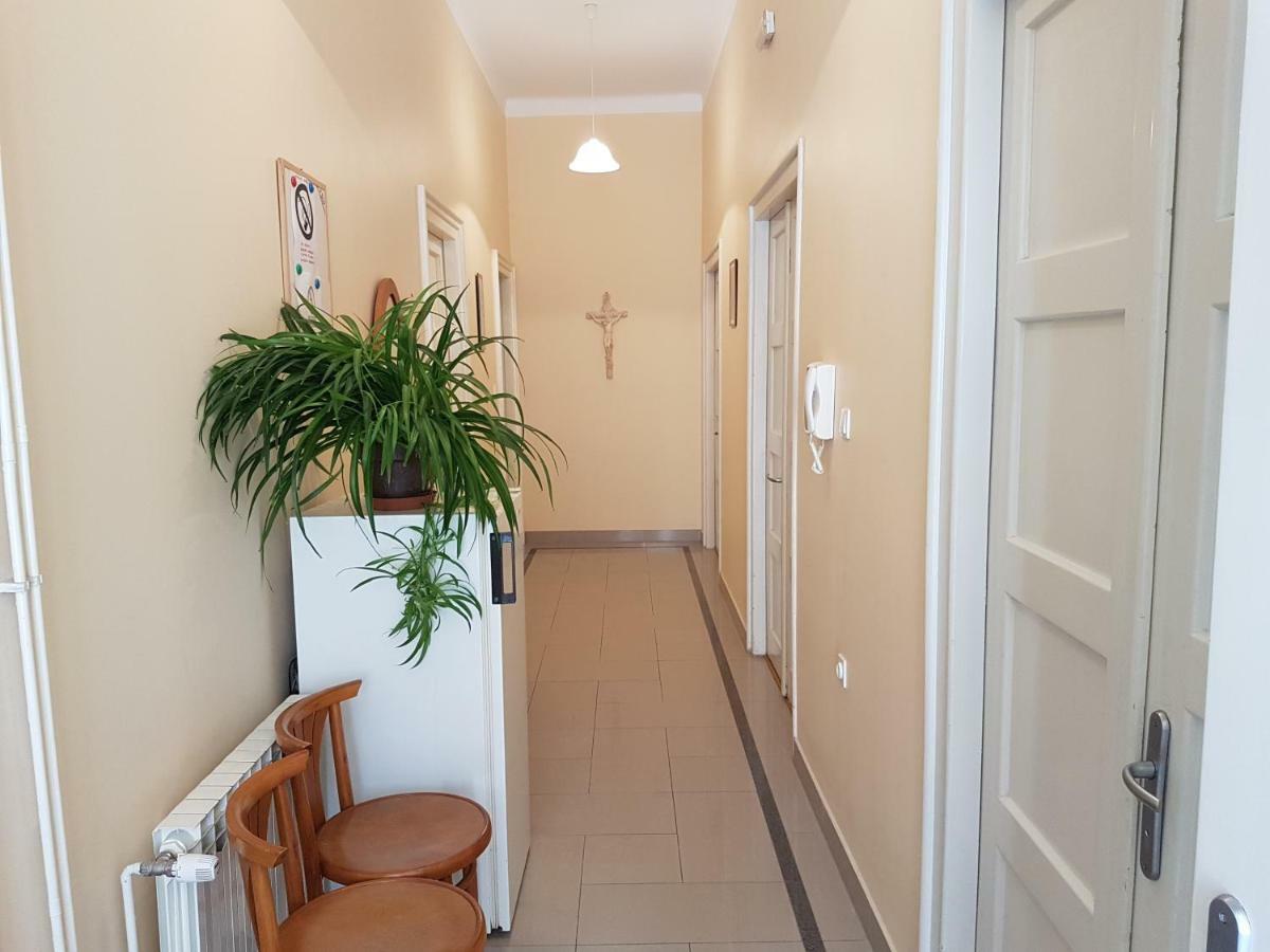 Apartment & Rooms Three Angels Baška Eksteriør bilde