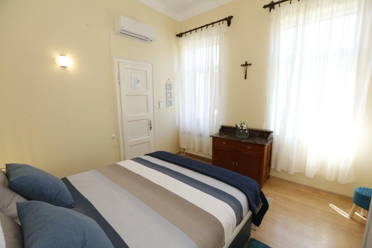 Apartment & Rooms Three Angels Baška Eksteriør bilde